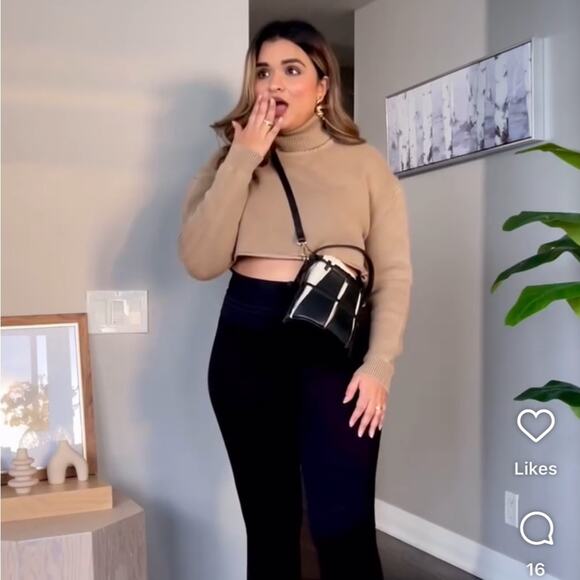 Zara Brown Knit Turtleneck Boxy Cropped Sweater Size Large - Picture 4 of 12